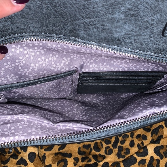 Gray Faux Leather Purse by Francesca’s with Multi Compartments - Picture 5 of 5